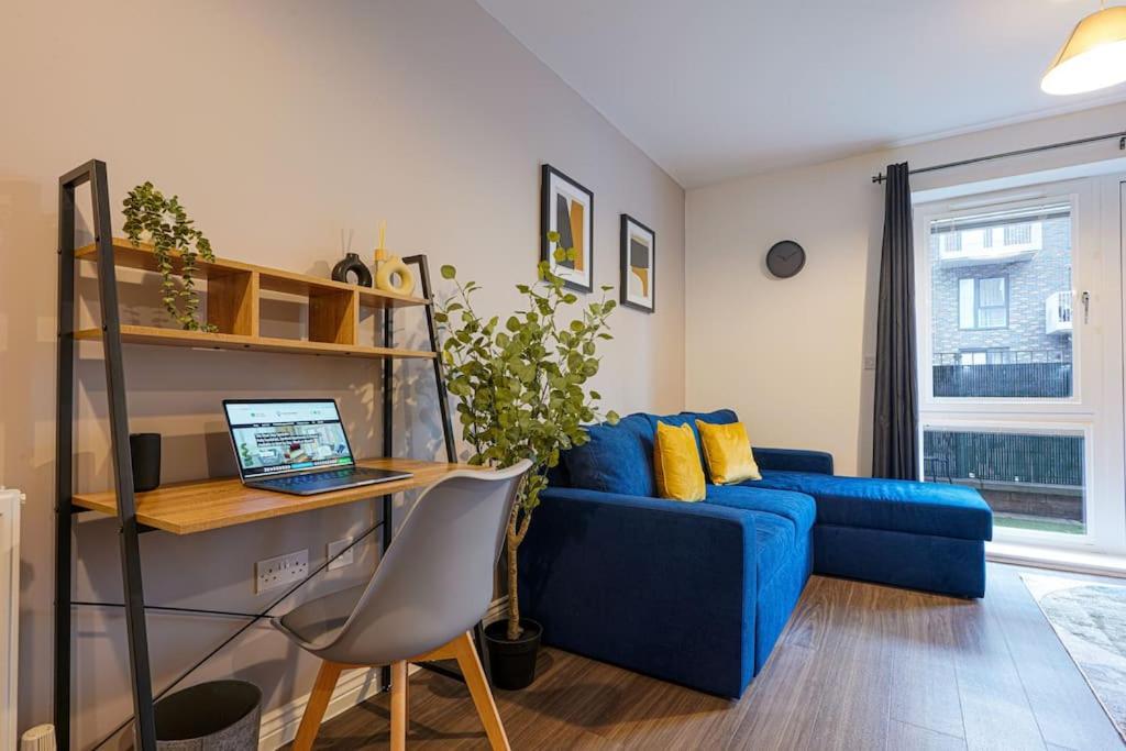 Luxury Campbell Park Apartments In Central Mk With Balcony, Free Parking & Smart Tv With Netflix By Yoko Property 밀턴 케인즈 외부 사진